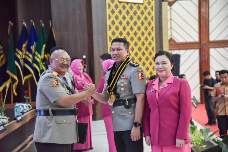 Kombes Pol Budi Hermanto Raih Prestasi Gemilang, Terima 2 Pin Emas Kapolri dan 2 Juara dalam Yudisium Sespimti